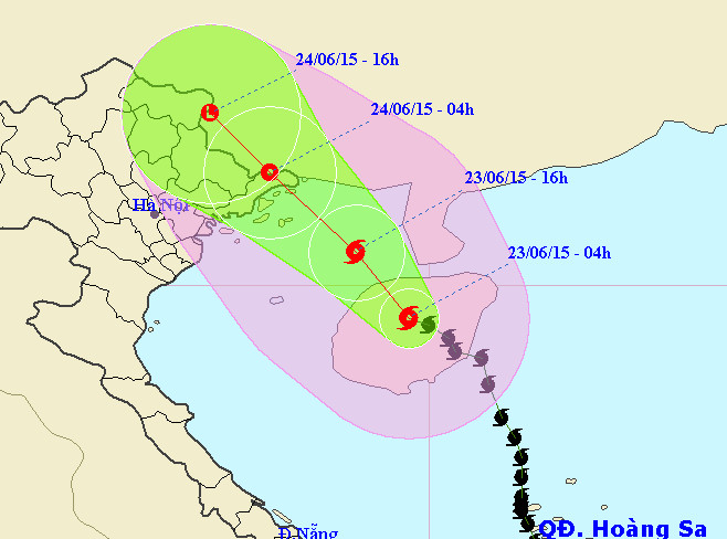 Picture 1 of Tonight, Bac Bo rains lightly, there is a place of heavy rain due to the effects of storms