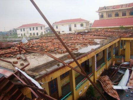 Picture 1 of Tornado shattered pre-schools and dozens of houses