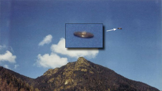 Picture 1 of Touch the aliens