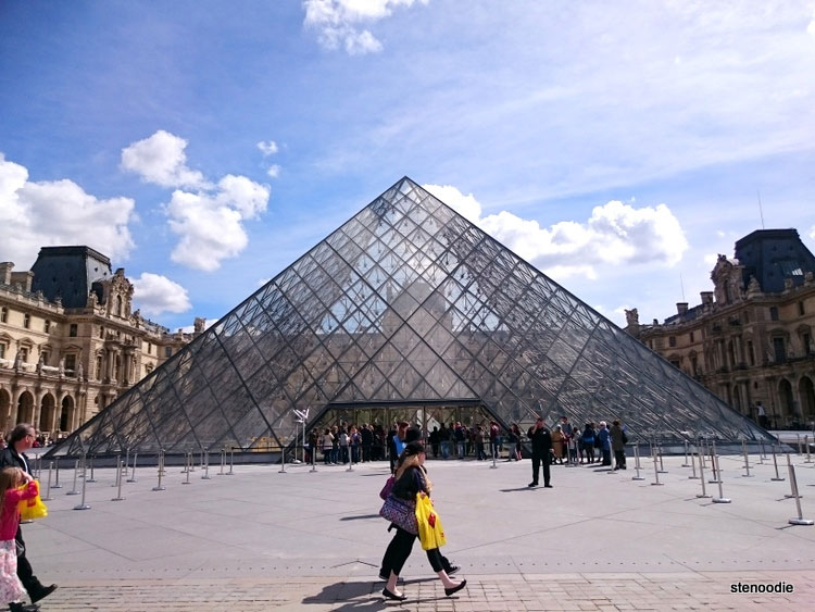 Picture 4 of Tracing the origins of the Speaker of the Rooster, the symbol of France