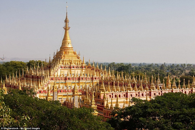 Tran Quoc Pagoda is one of the most beautiful temples in the world images 9