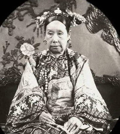 Picture 2 of Treasure and pearls 3,000 billion in Xu Hy's mouth
