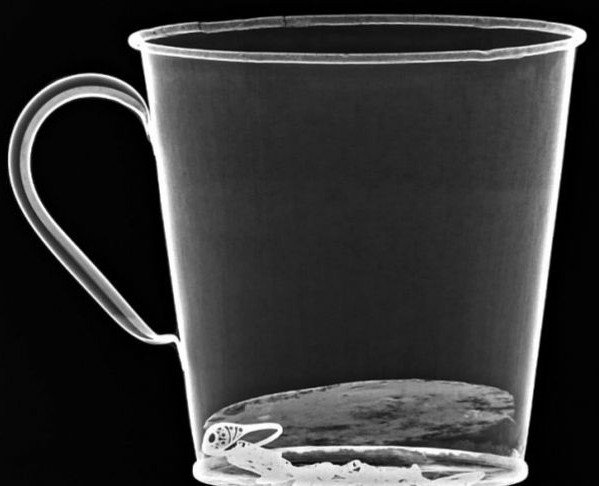 Picture 3 of Treasure hidden at the bottom of the cup for more than 70 years
