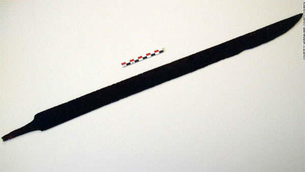 Picture 1 of Treasures Viking 1,200 years old revealed under the neck