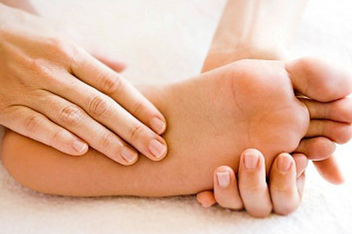 Picture 3 of Treat cold hands and feet