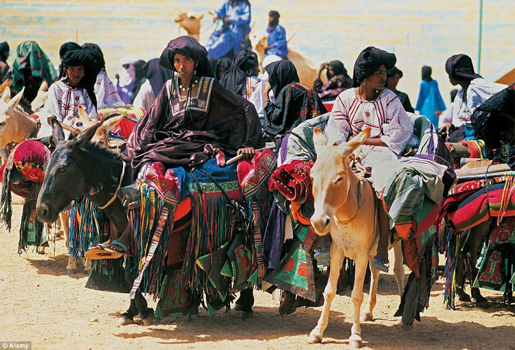 Picture 3 of Tribe for women to 'relate' comfortably before getting married