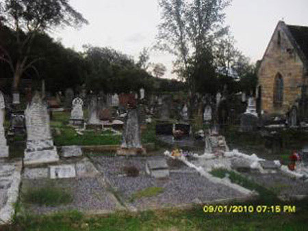 Picture 3 of Two 'ghosts' in Australian cemetery