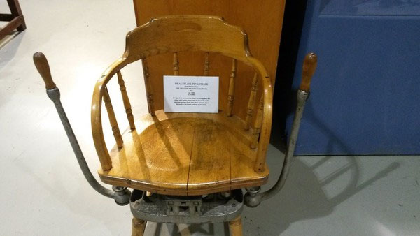 Picture 6 of Types of exercise machines help to shape the slender, slender waist in history