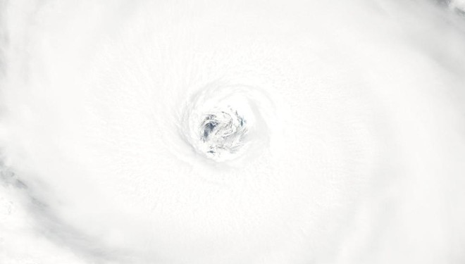 Picture 8 of Typhoon Goni and Atsani headed straight for East Asia