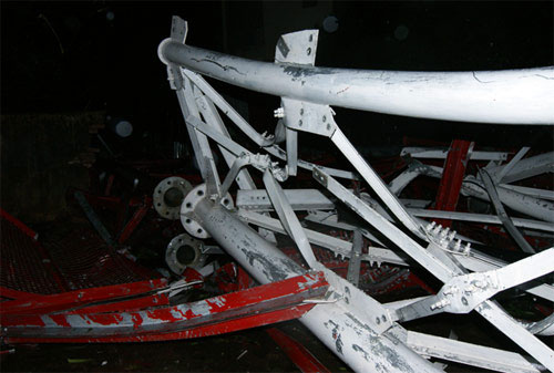 Picture 1 of Typhoon hurricane poured radio broadcast column, 2 people died