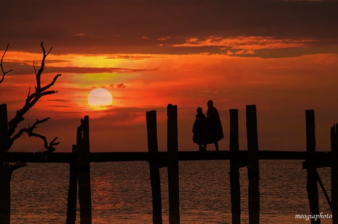 Picture 17 of U Bein - The oldest and longest wooden bridge in the world