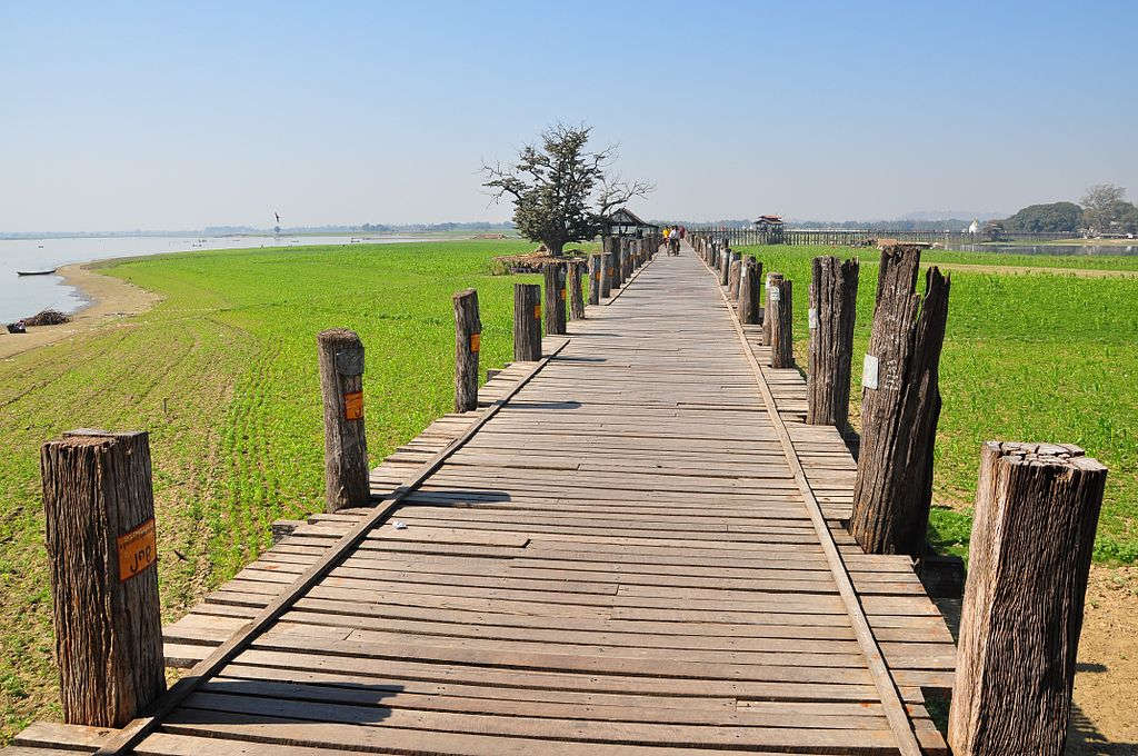 Picture 6 of U Bein - The oldest and longest wooden bridge in the world