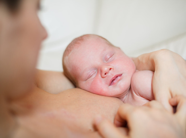 Picture 1 of Unbelievable benefits from postpartum skin contact