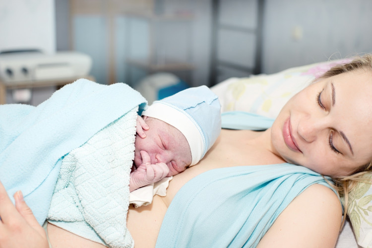 Picture 2 of Unbelievable benefits from postpartum skin contact