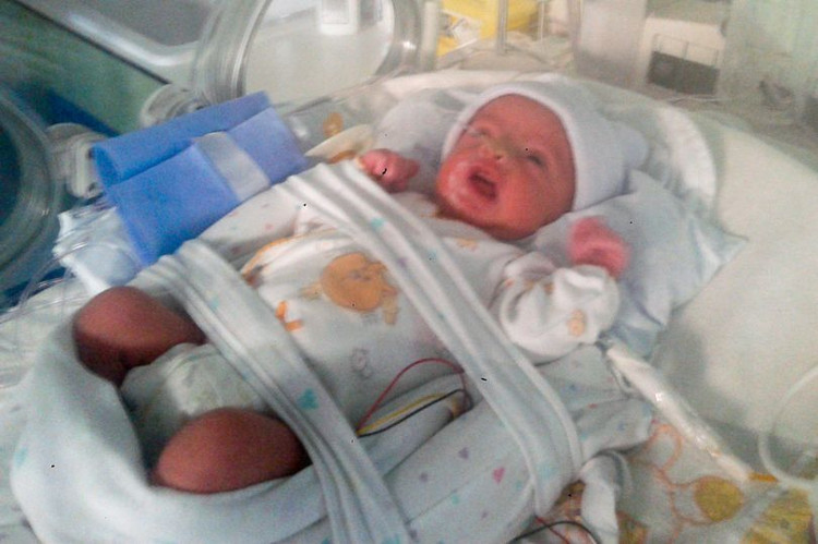 Picture 5 of Unbelievable but true story: Mother died 107 days still giving birth