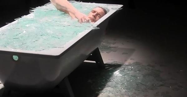 Picture 3 of Unbelievable but true story: Soak in sharp glass but unharmed