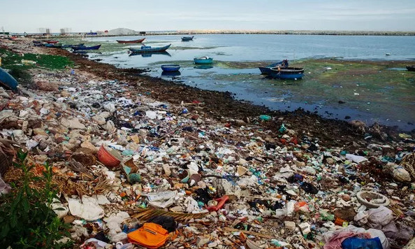 Picture 16 of Unbelievably shocking images of garbage in Ly Son