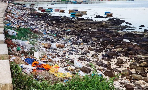 Picture 3 of Unbelievably shocking images of garbage in Ly Son
