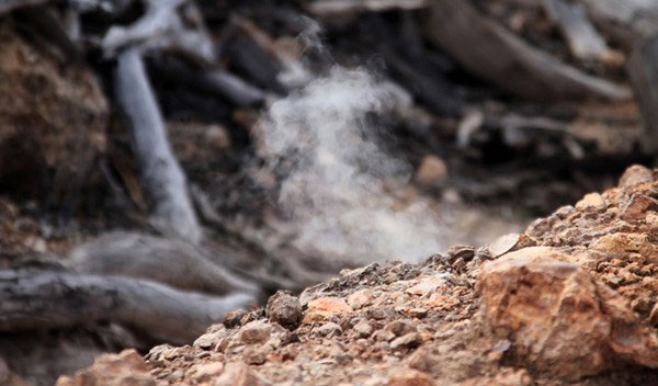 Picture 6 of Uncovering the underground fire 5,500 years without pause