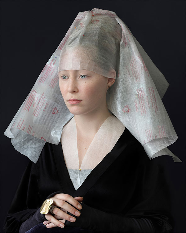 Picture 3 of Unfold the history of the headscarf