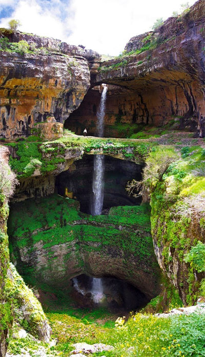Picture 1 of Unique 3-storey waterfall in the world