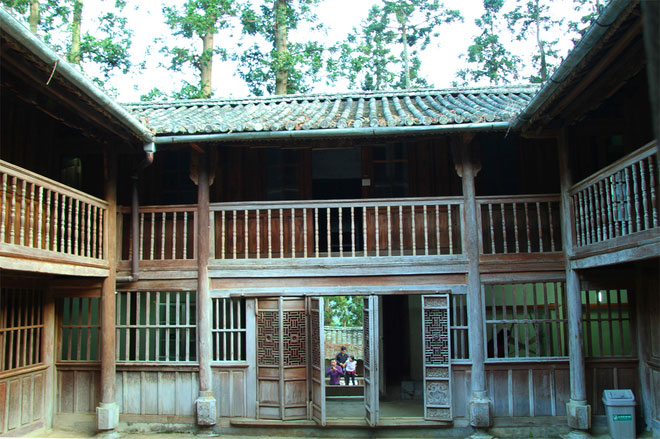 Picture 9 of Unique architecture of the Cat mansion
