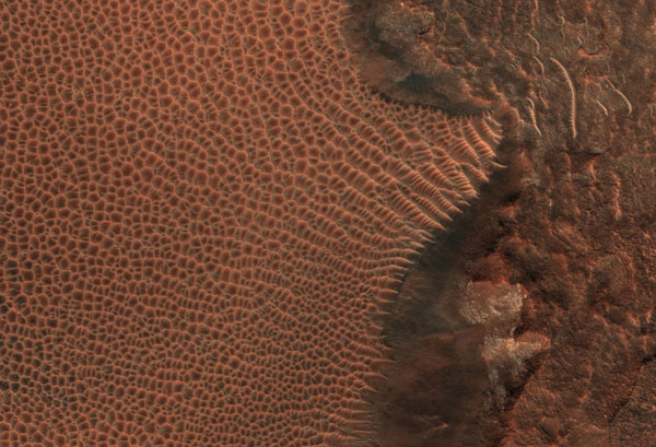 Picture 8 of Unique, beautiful, little-known photo angles about the red planet