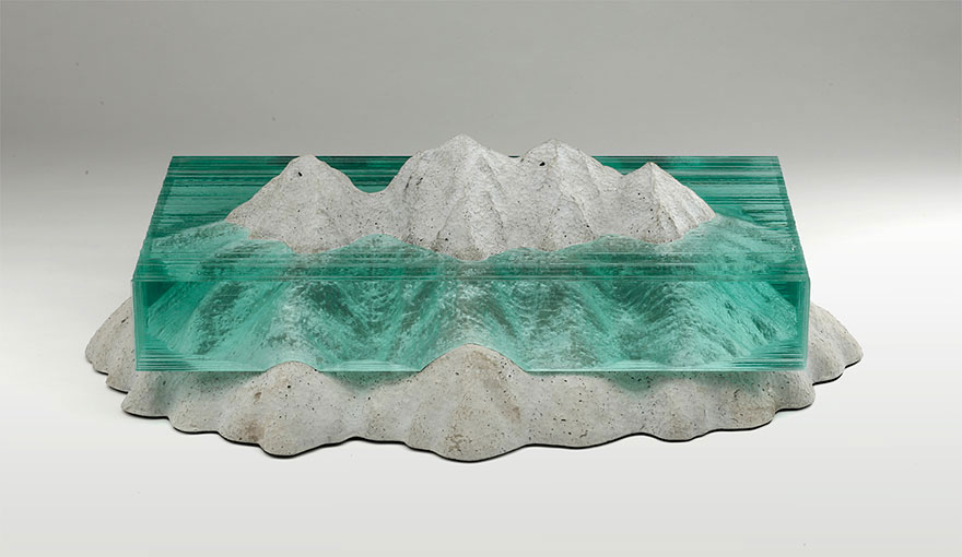 Picture 9 of Unique glass sculpture art on ocean waves