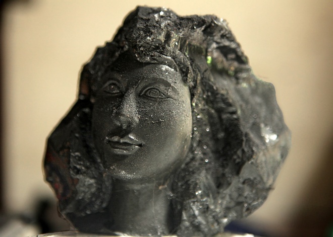 Picture 7 of Unique sculpture on coal in Quang Ninh