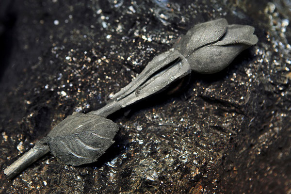 Picture 9 of Unique sculpture on coal in Quang Ninh