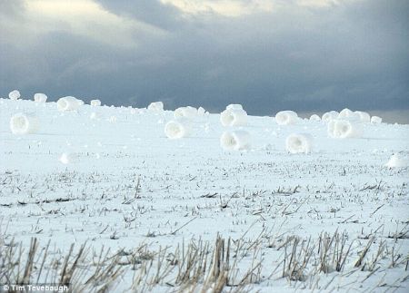 Picture 2 of Unique snow packs in the US