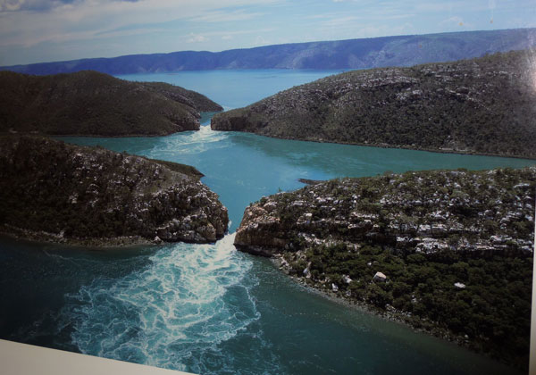 Picture 1 of Unique turnaround waterfall in Western Australia