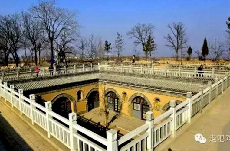 Picture 6 of Unique underground village in China