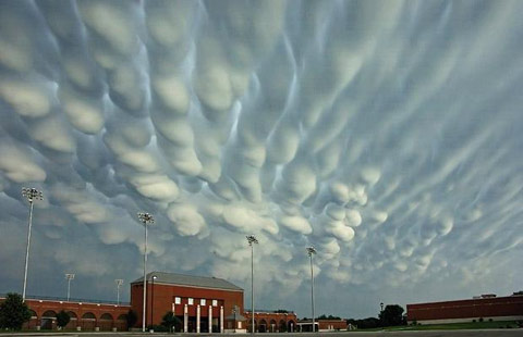 Picture 1 of Unusual clouds are shocking