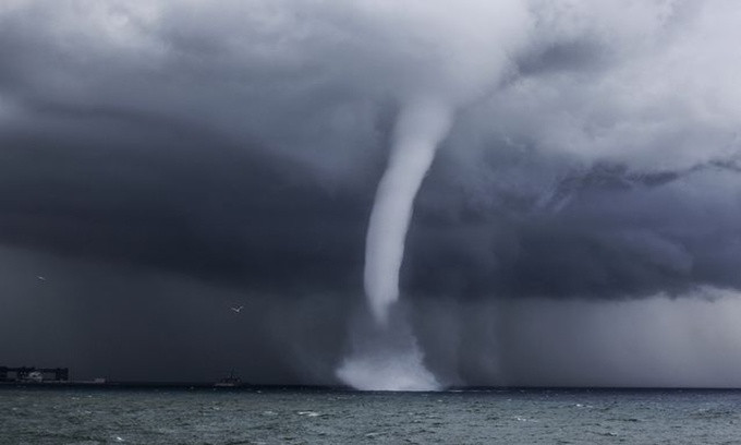 Picture 8 of Unusual weather phenomena in the world