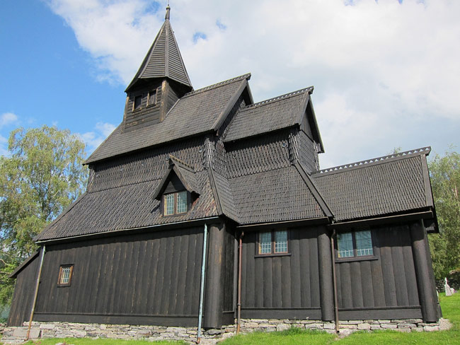 Picture 3 of Urnes wooden plank church - Norway