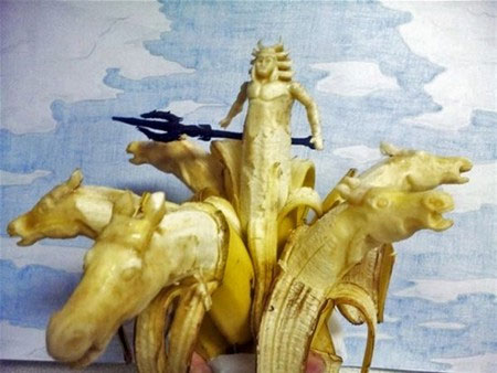 Picture 5 of Use a spoon and toothpick to sculpt on a banana