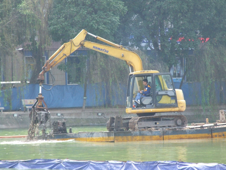 Picture 2 of Use bucket of sludge dredge machine: Take care of the habitat of Turtle tool