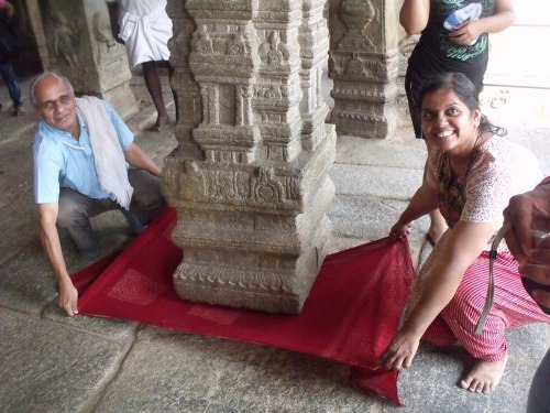 Picture 2 of Vacuum pillar touches strange land in Indian temple