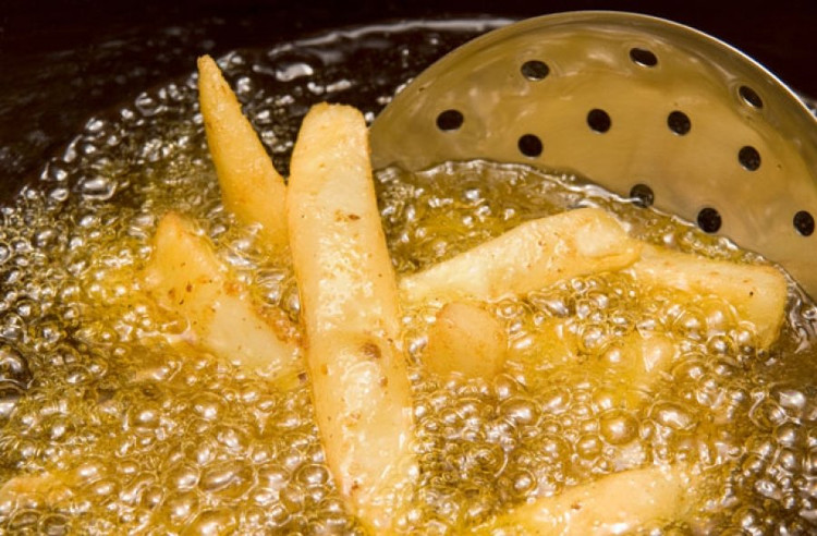 Picture 2 of Vegetable oil is warned about the risk of causing illness to users