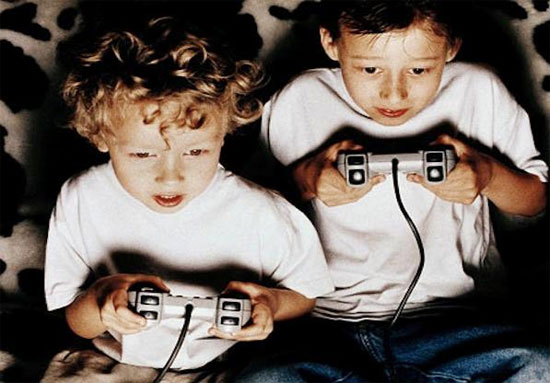Picture 1 of Video games support the treatment of children with chronic pain