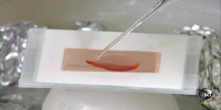Picture 1 of Video: How is graphene metamaterial created?