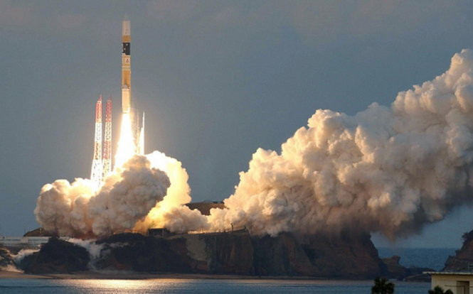 Video: Japan launches a satellite to study black holes images 1