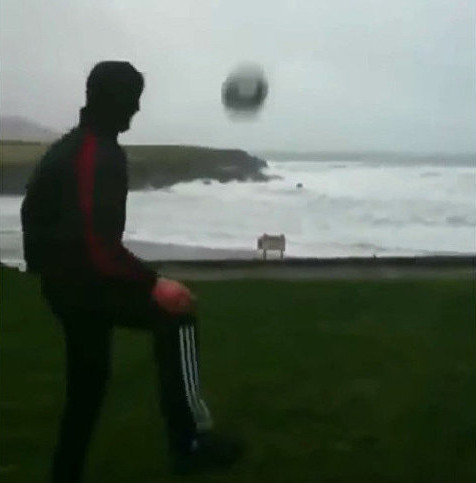 Video: Kick the ball into the storm of destruction and the amazing ending images 1