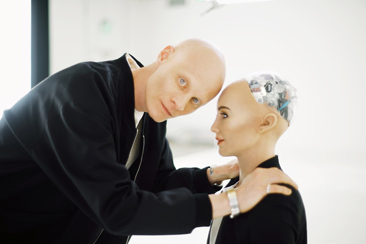 Picture 1 of Video: Robot Sophia has a smart dialogue with her own father