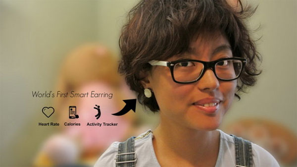 Picture 1 of Video: Smart earrings monitor physical fitness