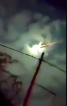 Picture 1 of Video: The giant fireball glows in the sky of Mexico