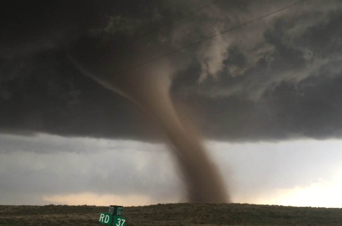 Picture 1 of Video: Watch a terrible devastating dragon like apocalypse in Colorado