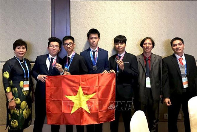 Picture 1 of Vietnam had the first international gold astronomy Olympic medal
