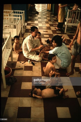 Picture 1 of Vietnam in 1980 in the photo of Dirck Halstead